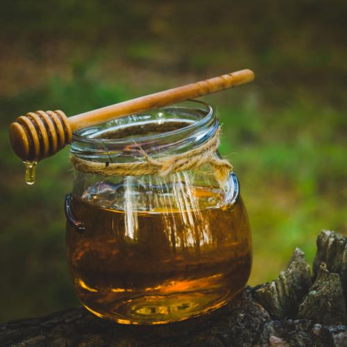 Dcouvrez le miel de Crte et les raisons pour lesquelles il paissit
